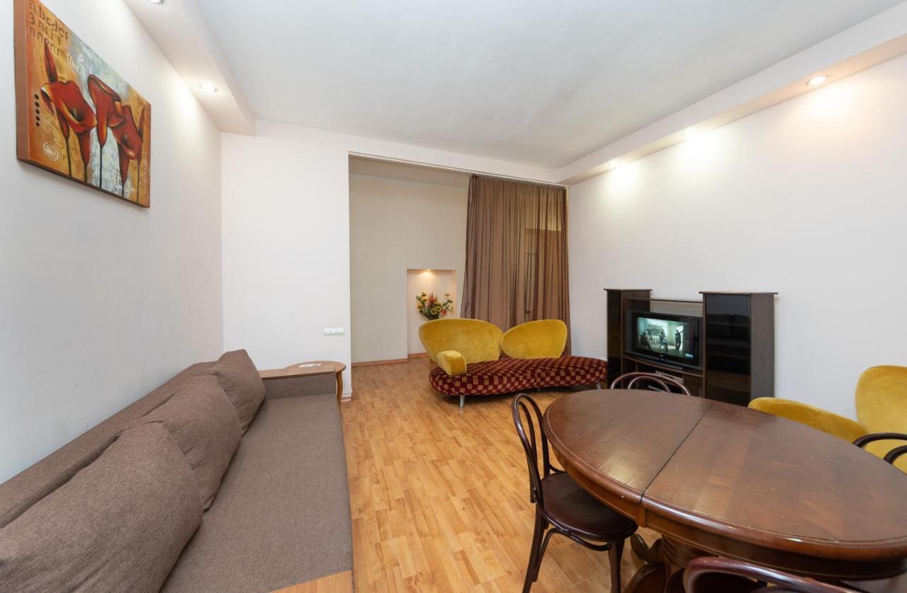 Apartamenty Sofia キエフ エクステリア 写真
