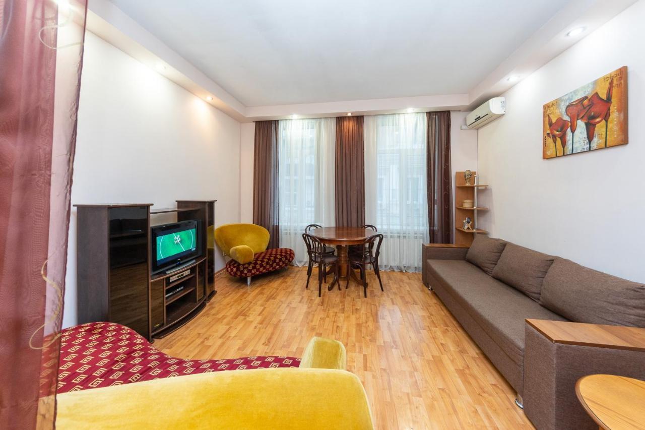 Apartamenty Sofia キエフ エクステリア 写真